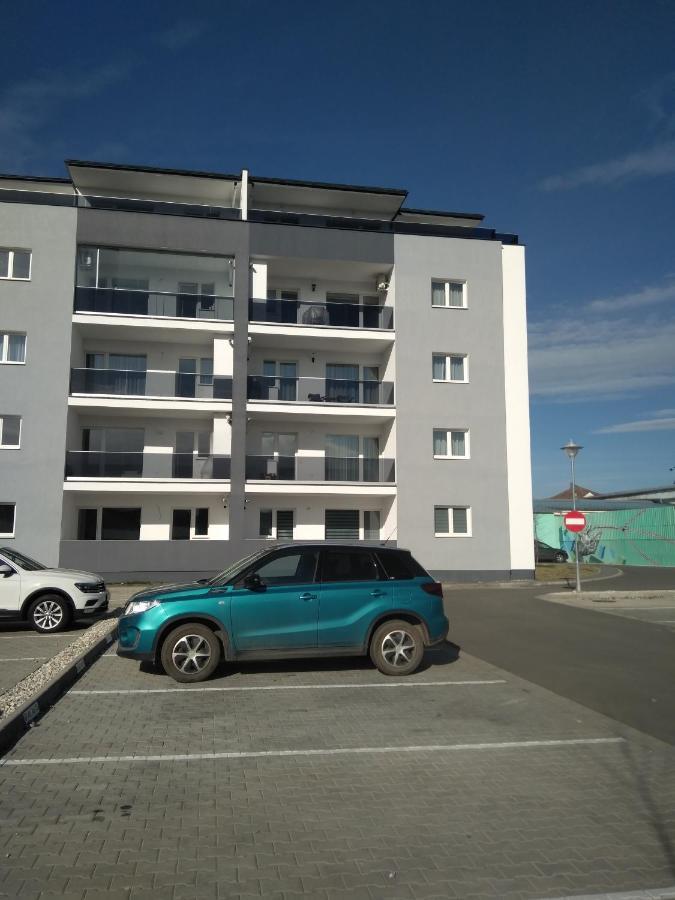 Azzurro Apartment Sibiu Bagian luar foto
